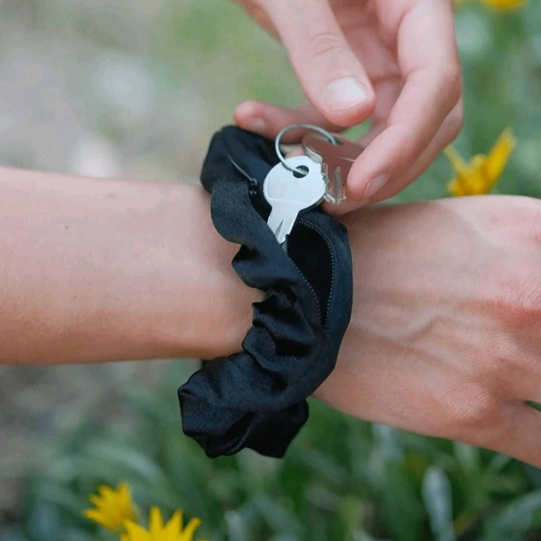 Scrunchie with Hidden Pocket Storage-Black