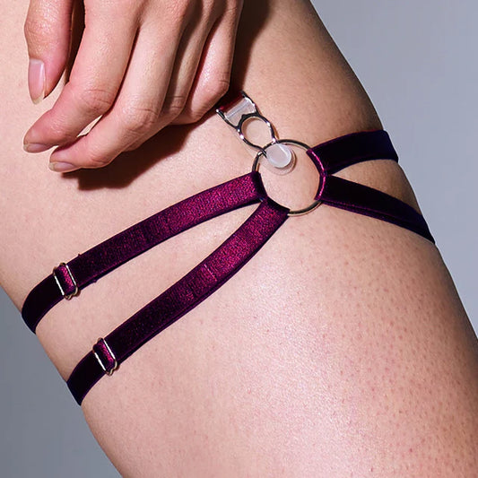 Thistle & Spire Strapped in Thigh Garters-Cherry